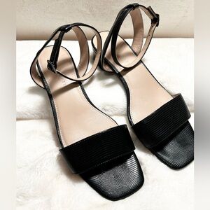 WOMENS SIZE 9.5 KELLY & KATIE BLACK OLIVINA STRAPPY BUCKLE SANDALS